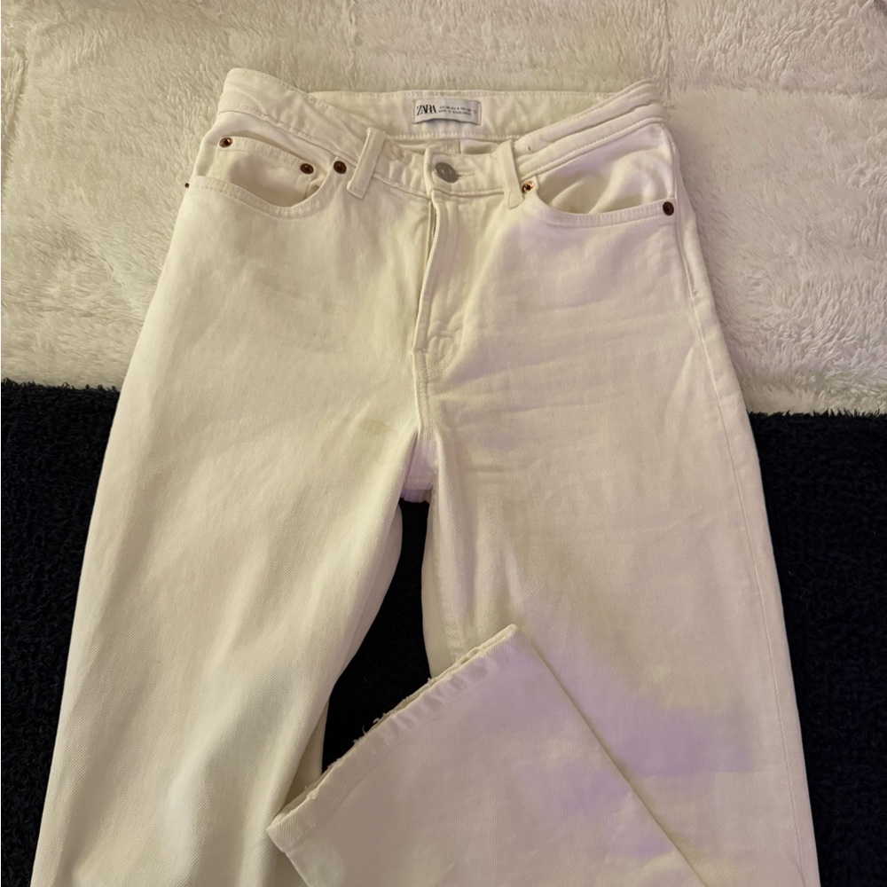 Zara Women’s Straight legs jeans